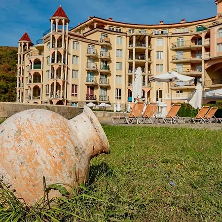 Menada Negresco *